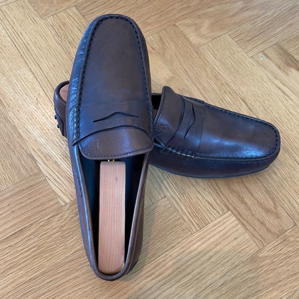 TODS Gommino Driving Shoes in Brown Leather